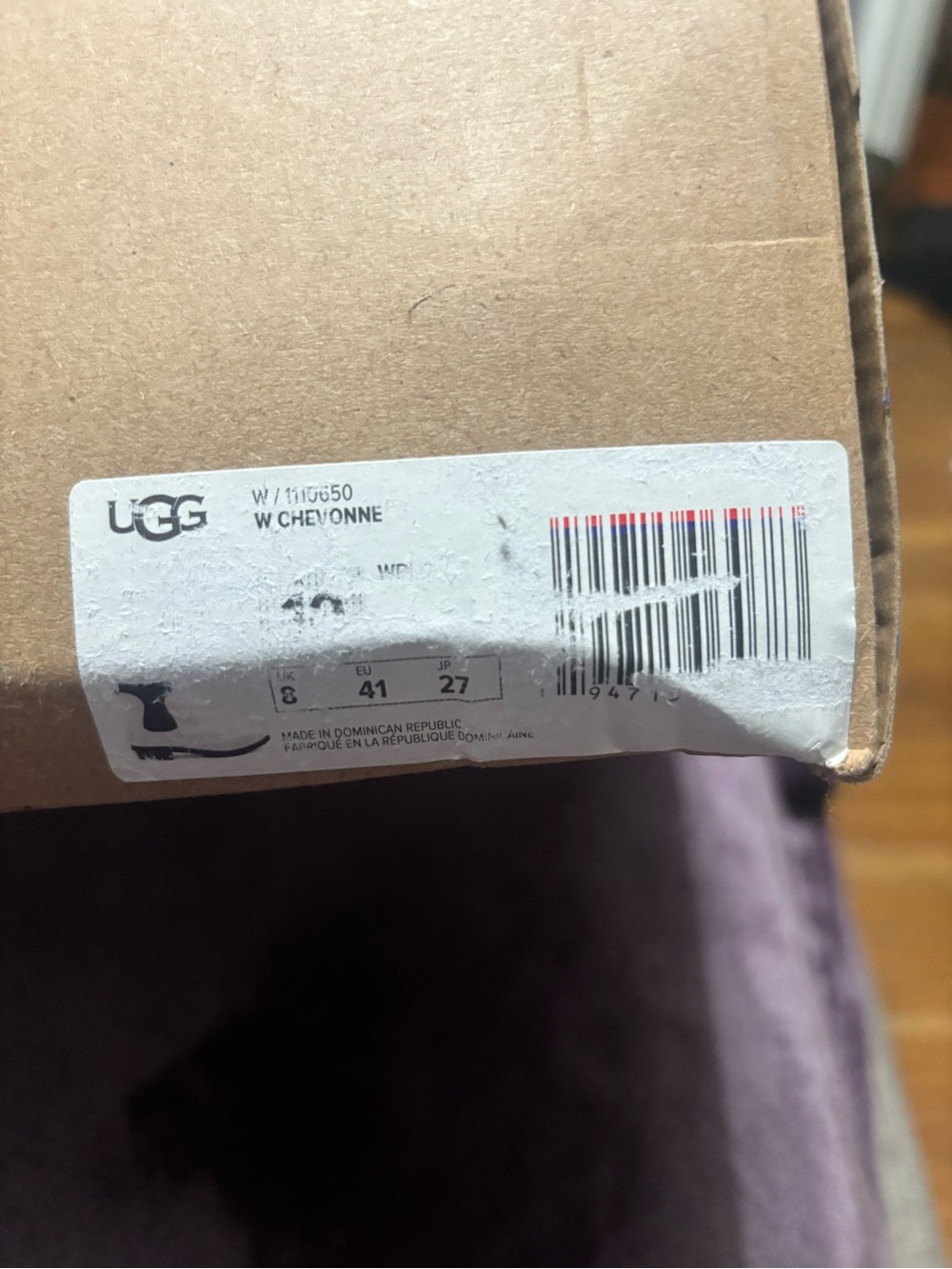 UGG White and Black Women's Short Rain Boots - Picture 10 of 10